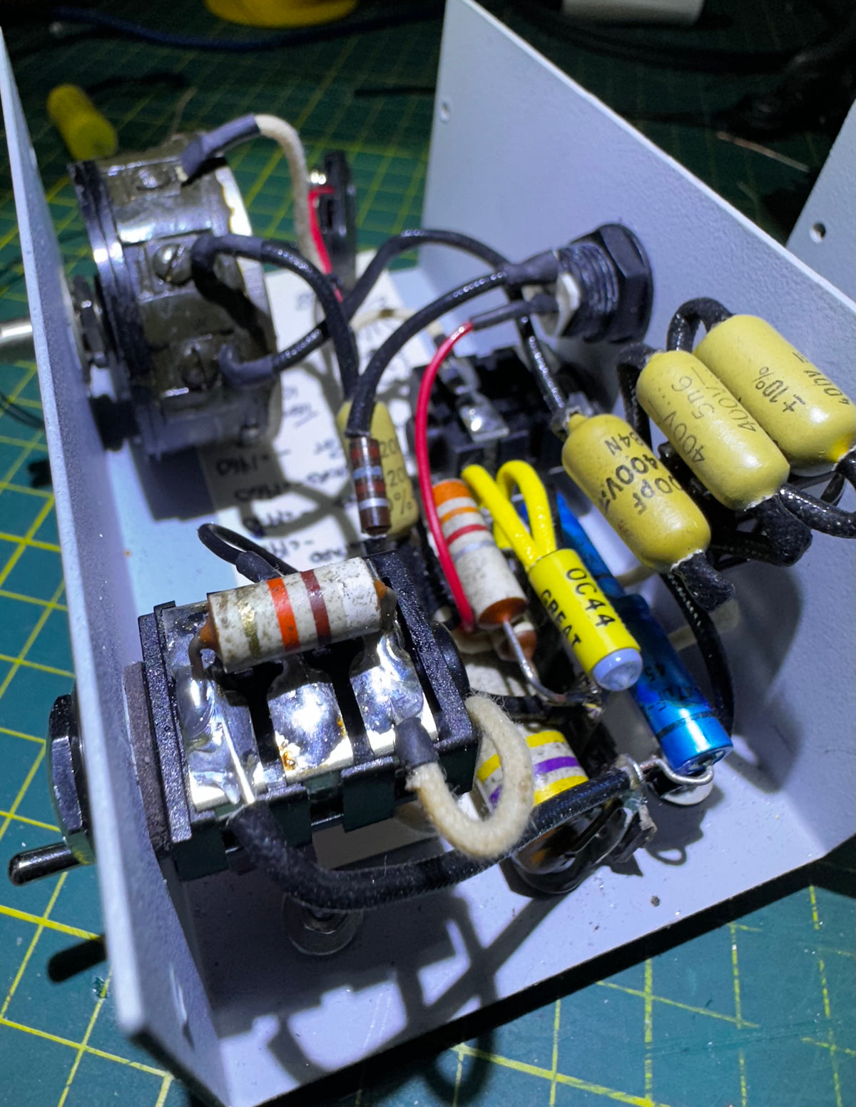 War Pig Mullard OC44 Yellow Jacket Treble Boost Iommi Replica Enclosure